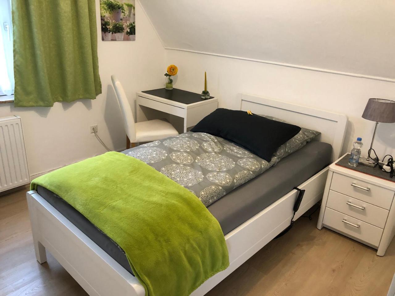 Messezimmer 4U Düsseldorf Eksteriør billede