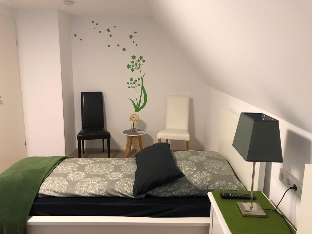 Messezimmer 4U Düsseldorf Eksteriør billede
