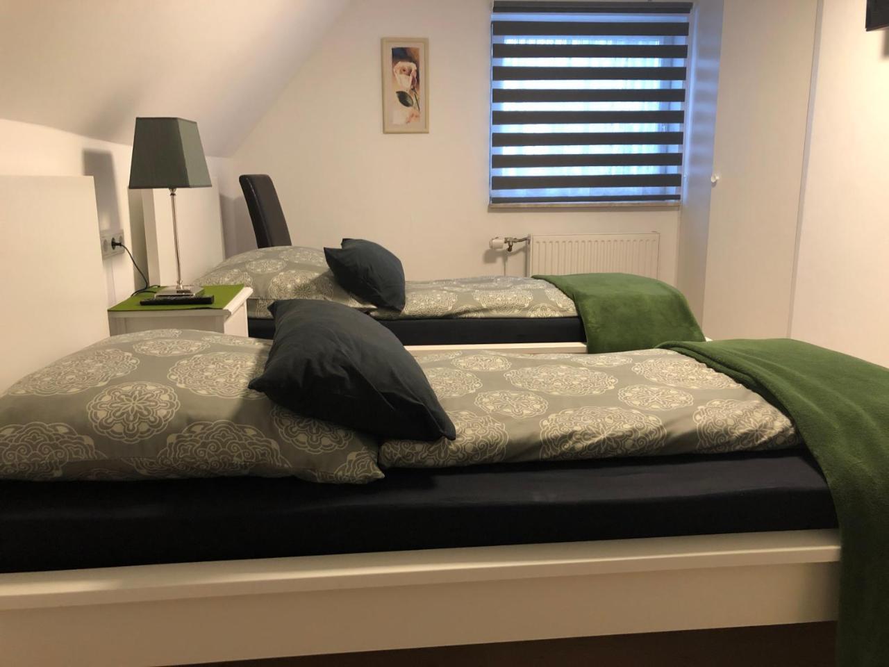 Messezimmer 4U Düsseldorf Eksteriør billede