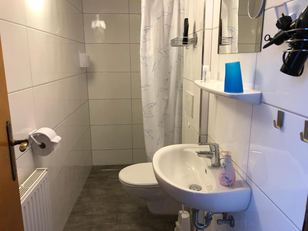 Messezimmer 4U Düsseldorf Eksteriør billede