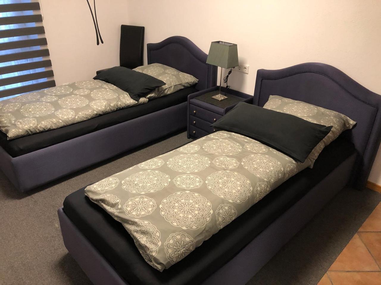 Messezimmer 4U Düsseldorf Eksteriør billede